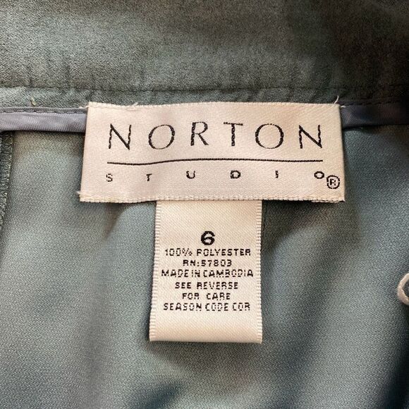 Norton Studio Knee Length, Skirt Size 6 Plush Suede-like Gray Green - Picture 10 of 15